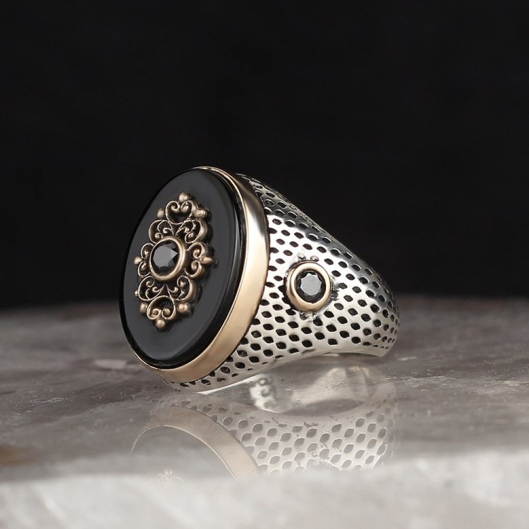 925 Sterling Silver Ring with Onyx Stone