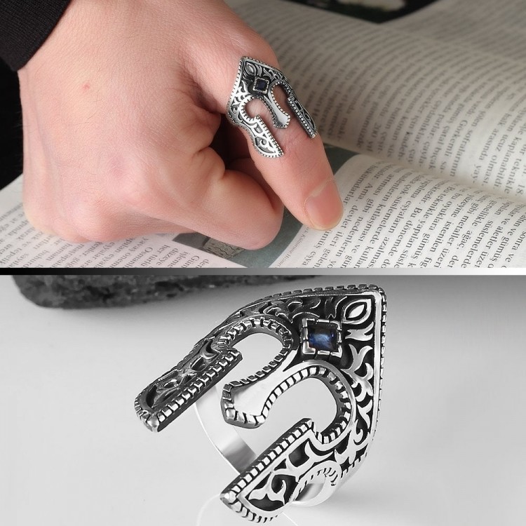 خاتم رجالي من الفضة الإسترلينية عيار 925 بتصميم خوذة
