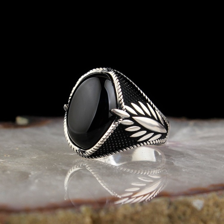 925 Sterling Silver Ring with Onyx Stone