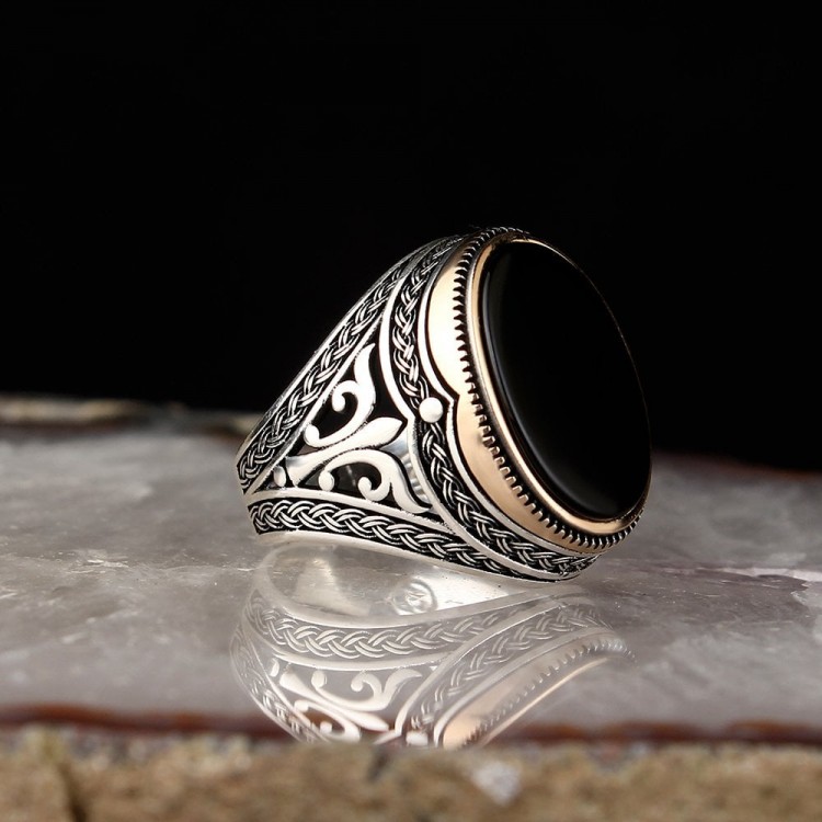 925 Sterling Silver Ring with Onyx Stone