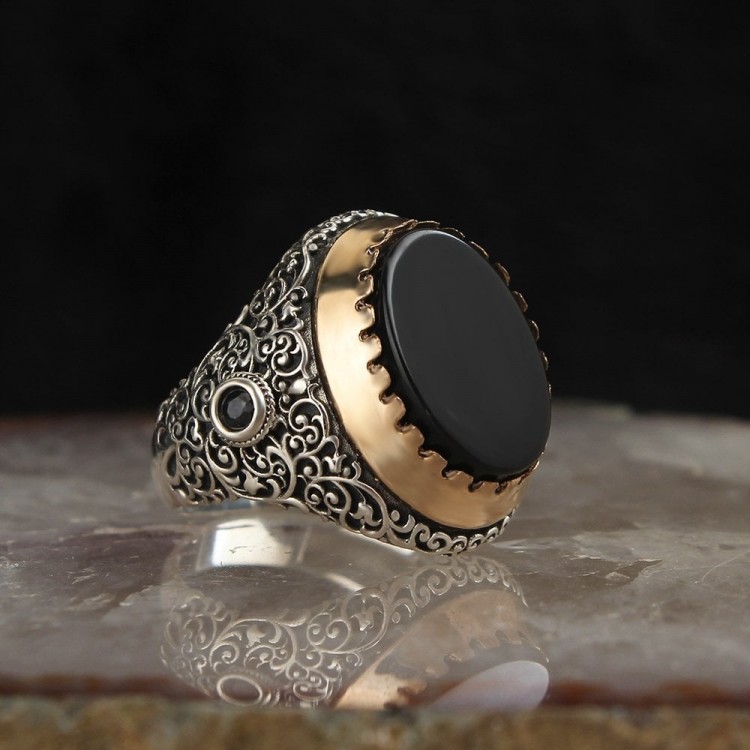 خاتم رجالي من الفضة الإسترلينية عيار 925 محفور يدويًا بحجر العقيق