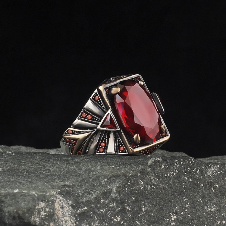 925 Sterling Silver Men's Ring with Garnet Stone