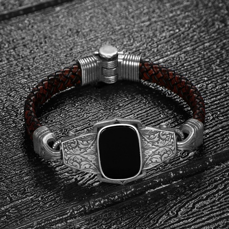 Hand Engraved Onyx Stone Model 925 Sterling Silver Men's Leather Bracelet
