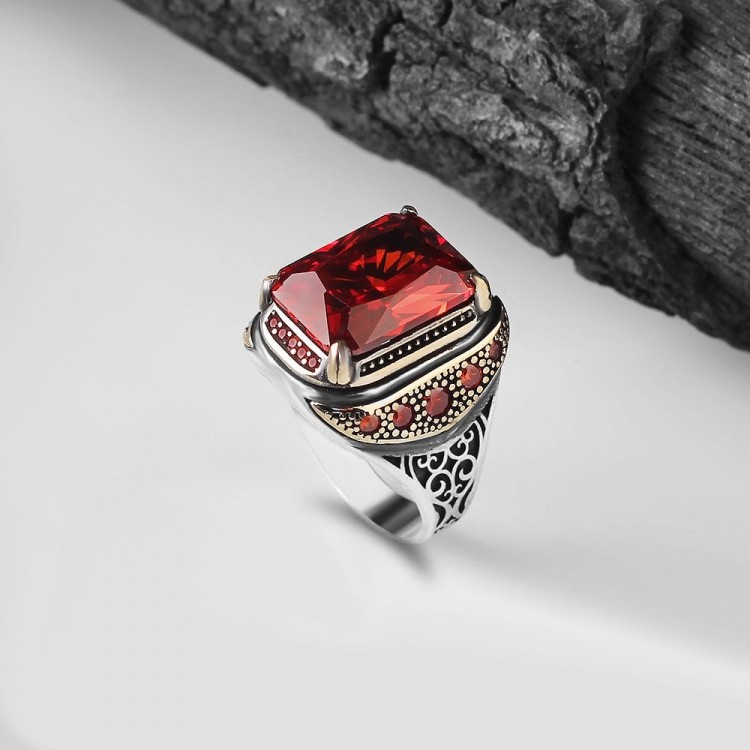 925 Sterling Silver Men's Ring with Garnet Stone