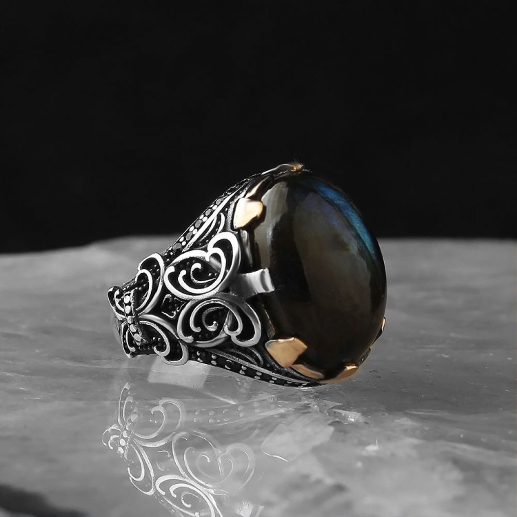 925 Sterling Silver Men's Ring with Labradorite Stone