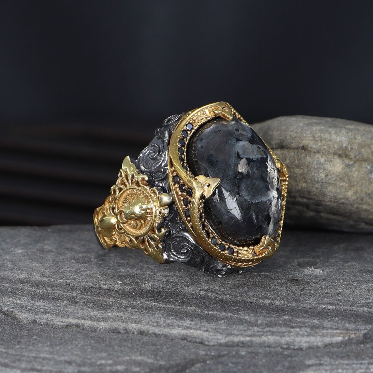 925 Sterling Silver Men's Ring with Rhodium Plated Larvakit Stone