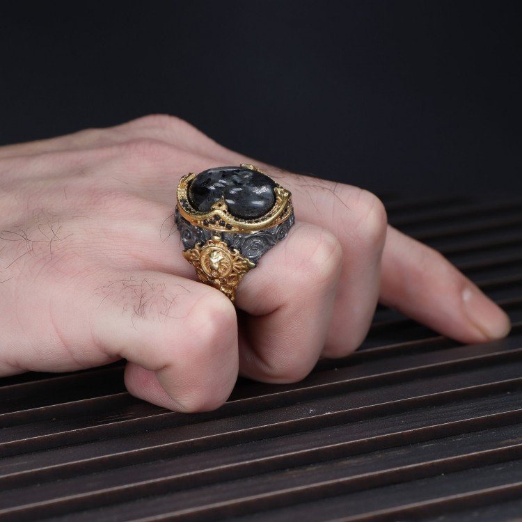 925 Sterling Silver Men's Ring with Rhodium Plated Larvakit Stone