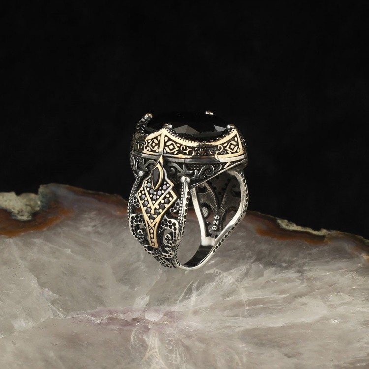 خاتم رجالي من الفضة الإسترلينية عيار 925 محفور يدويًا بحجر الزركون