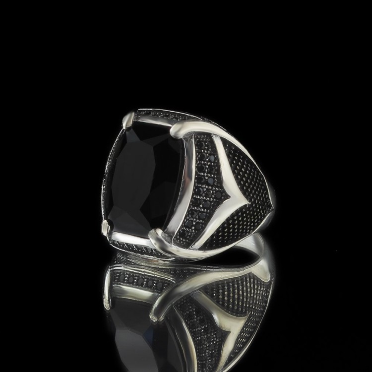 خاتم رجالي من الفضة الإسترلينية عيار 925 مرصع بحجر الزركون الأسود