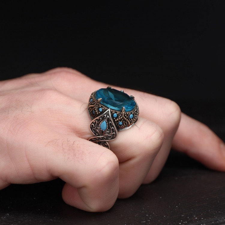 خاتم رجالي من الفضة الإسترلينية عيار 925 مرصع بحجر التوباز الأزرق