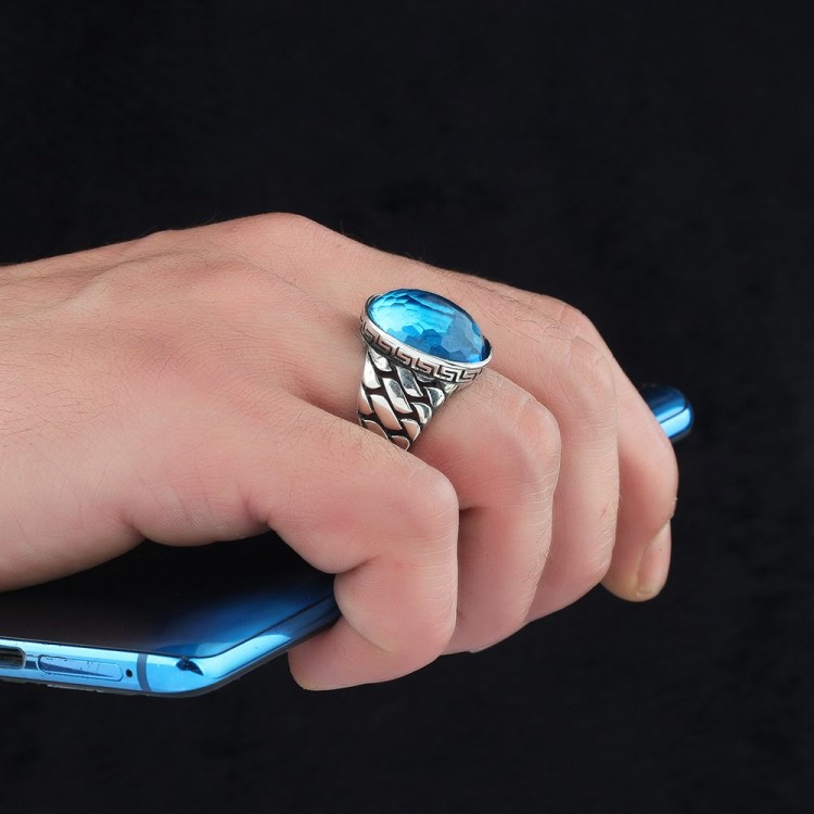 925 Sterling Silver Men's Ring with Blue Topaz Stone 925 Sterling Silver Men's Ring with Blue Topaz Stone
